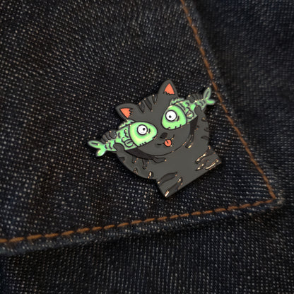 Fish Eye Cat Pin